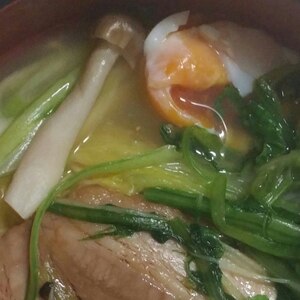 インスタント麺にひと手間★ねぎチャーシューラーメン